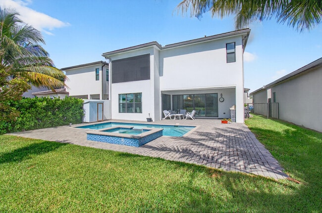 Building Photo - 17222 Blue Bayou Dr