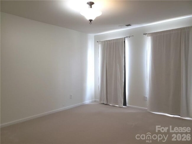 Building Photo - 3226 Park South Station Blvd