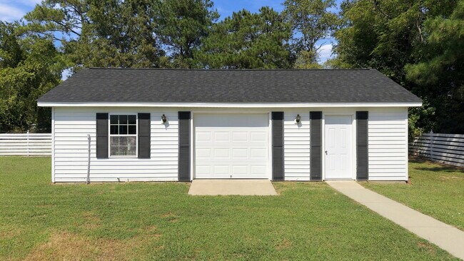 Building Photo - 695 Old Rte 22