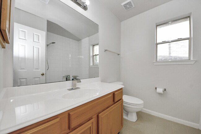 Building Photo - 21106 Brookrock Cir