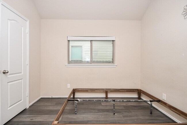 Building Photo - 8730 Trenton Landing Ln