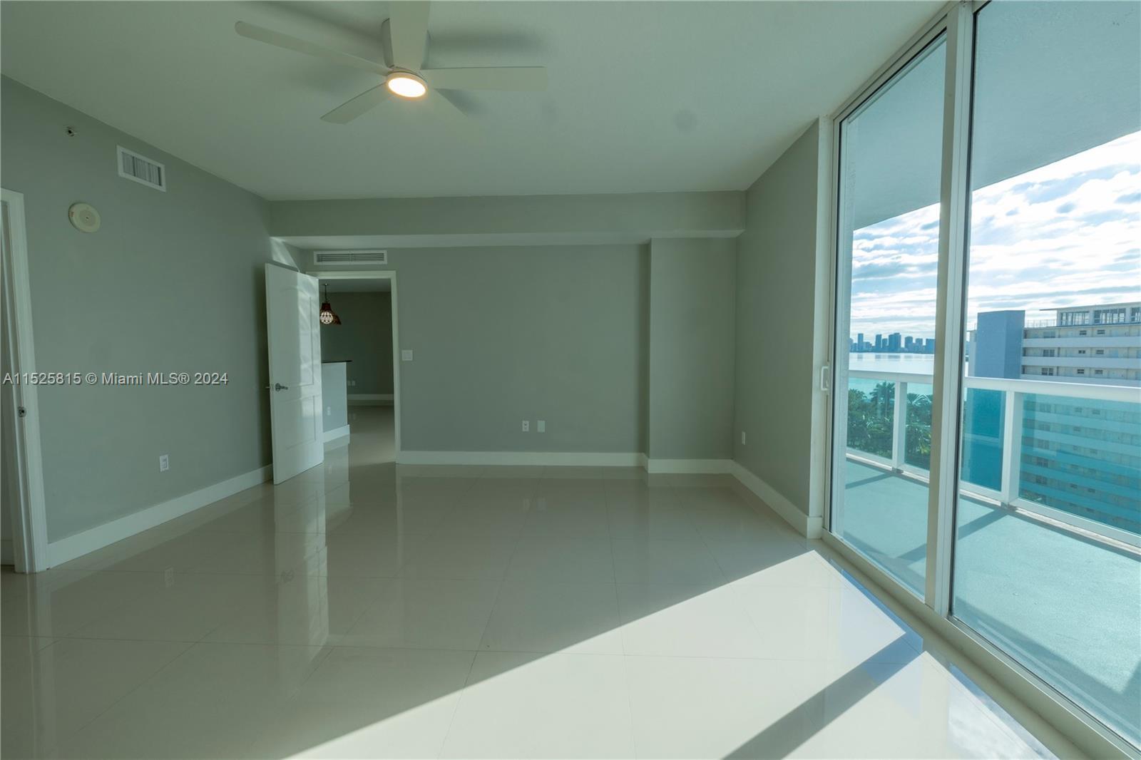 Building Photo - 7900 Harbor Island Dr
