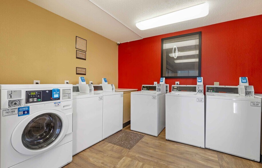 Building Photo - Furnished Studio-Washington, D.C. - Falls Church - Merrifield