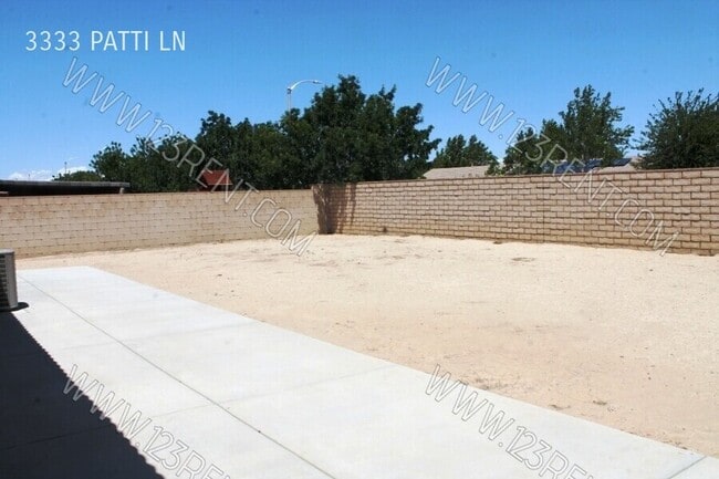 Building Photo - 3333 Patti Ln