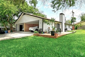 Building Photo - 2705 Mulford Cove