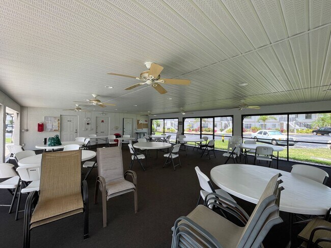 Building Photo - CENTRALLY LOCATED- UPDATED UNFURNISHED ANNUAL RENTAL