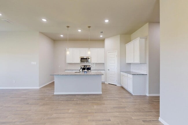 Building Photo - 1704 Gulin St