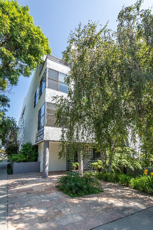Building Photo - 1600 Camden Ave