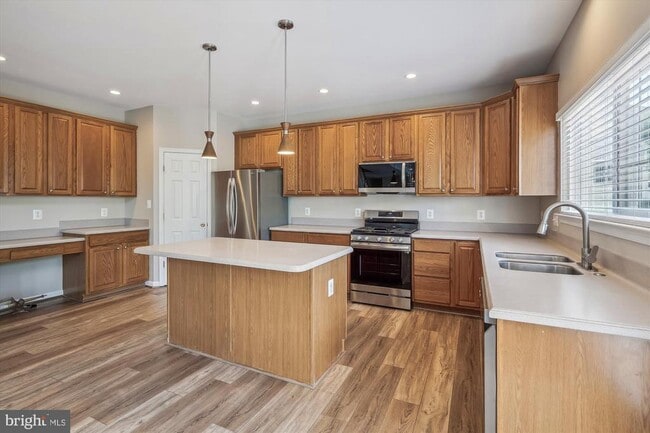 Building Photo - 2973 Myrtlewood Dr