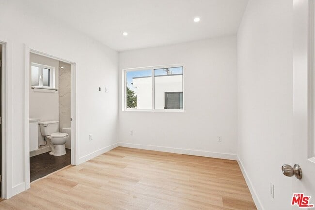 Building Photo - 1185 Leighton Ave