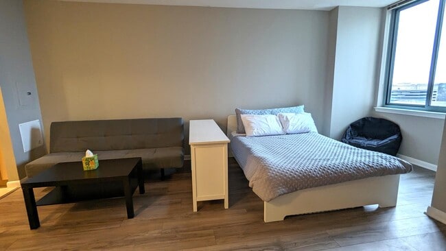 Building Photo - 851 N Glebe Rd