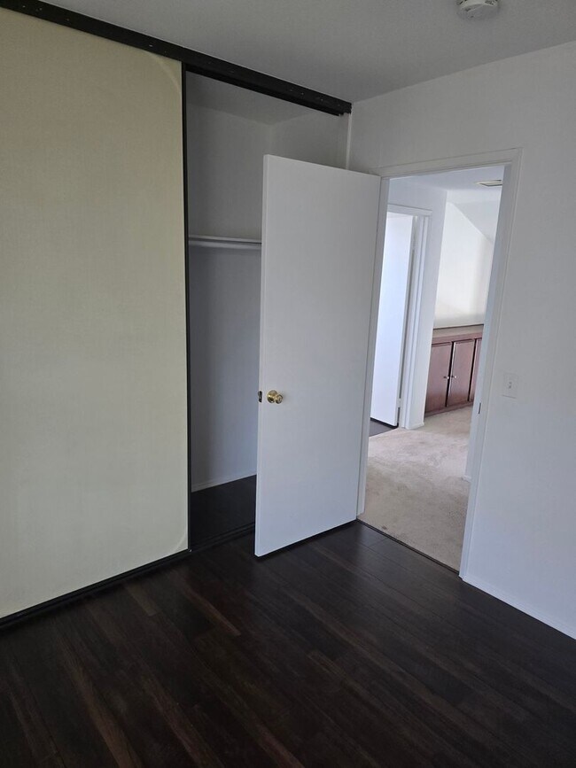 Building Photo - BEAUTIFUL 4 BEDROOM 3 BATH HOUSE. MOVE IN ...