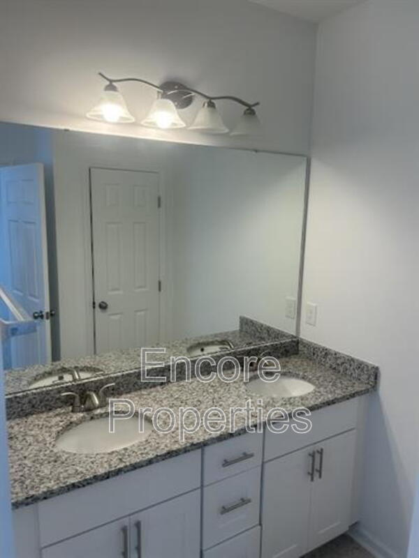 Building Photo - 3402 Littlefield Way