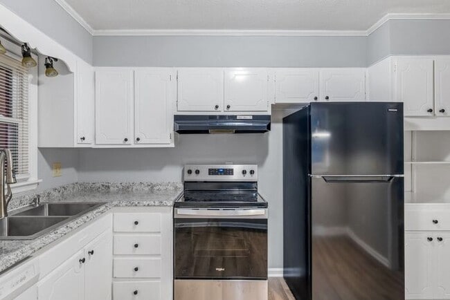 Building Photo - McLeansville - Minutes from Elon & Greensboro! Few Acres, Brick Duplex, Just Painted, New Carpet,...