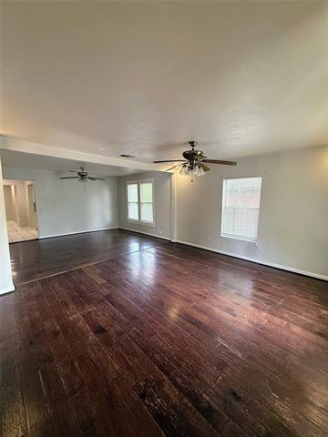 Building Photo - 1007 W Clarendon Dr