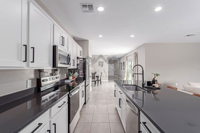 Building Photo - 36728 N Alderney Ct