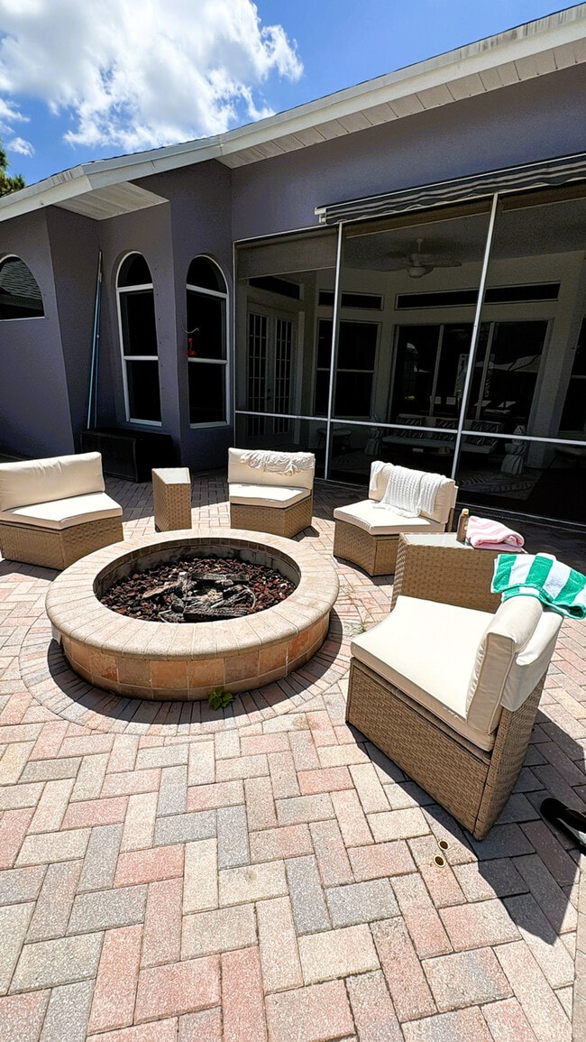 Building Photo - 14155 74th St N