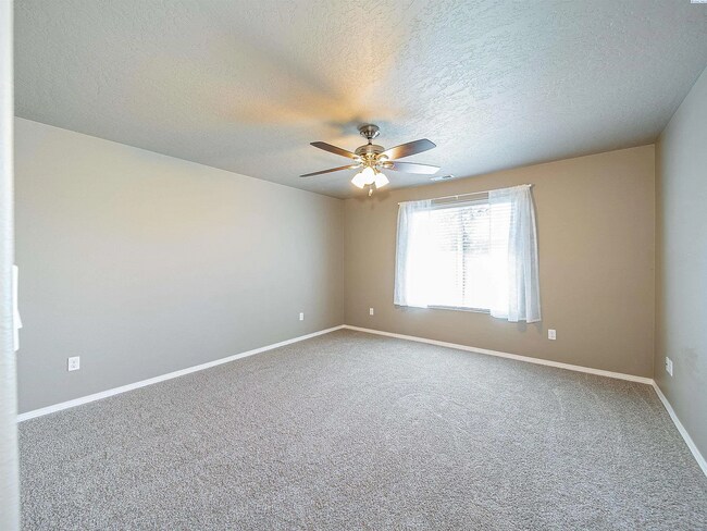 Building Photo - Luxury Kennewick Home for Lease – Elegant ...