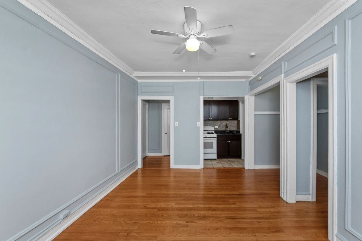 Building Photo - 1361 W Estes Ave