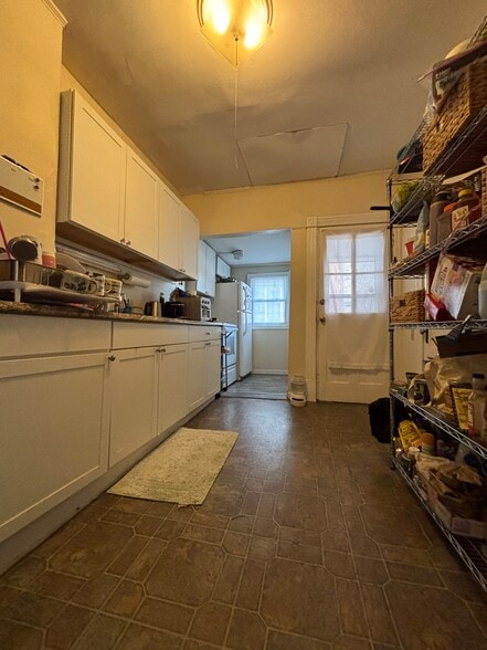 Building Photo - 22 Greene St