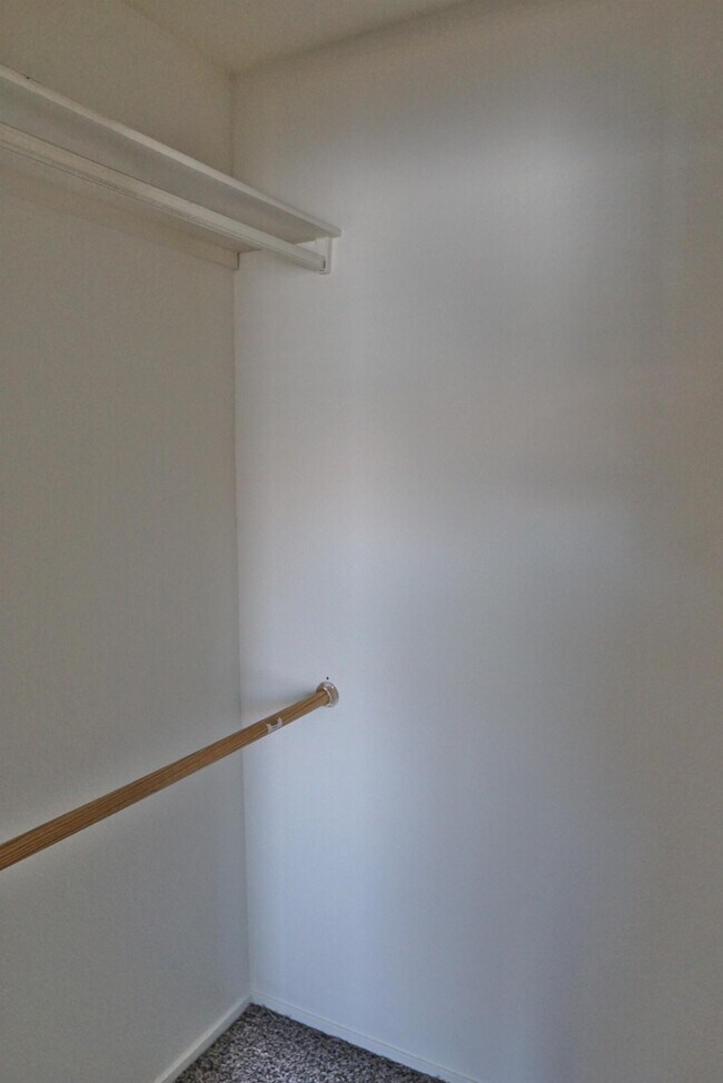 Building Photo - 43376 Cook St