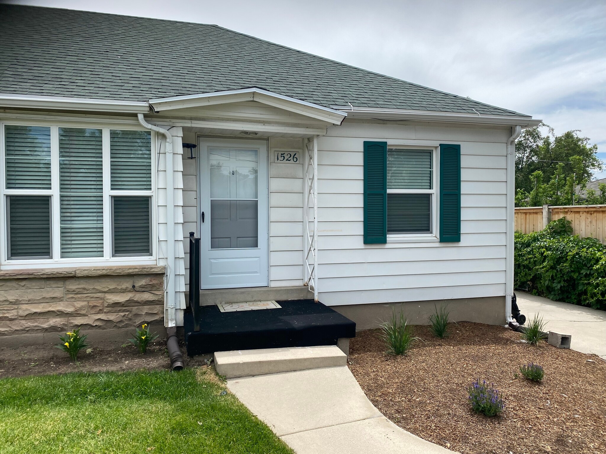 Building Photo - 1526 E 1300 S