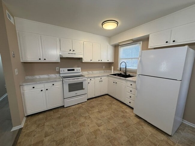 Building Photo - Burlington