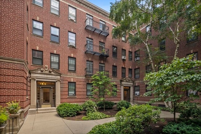 Building Photo - 36 Linnaean St