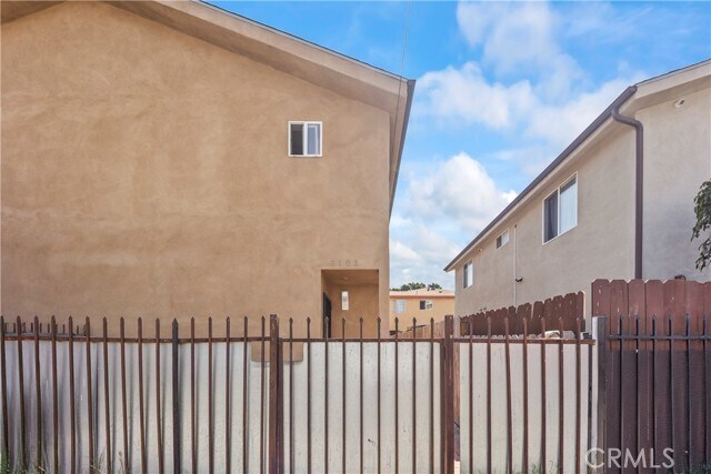 Building Photo - 6102 San Pedro St