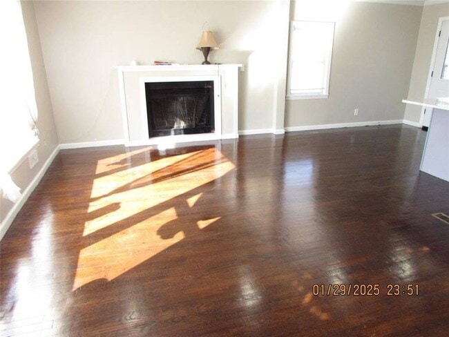 Building Photo - 156 Candlewood Dr