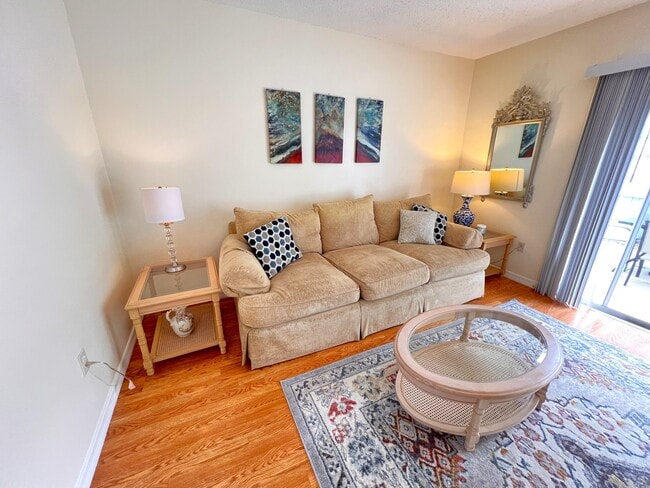 Building Photo - 513 Seaport Blvd