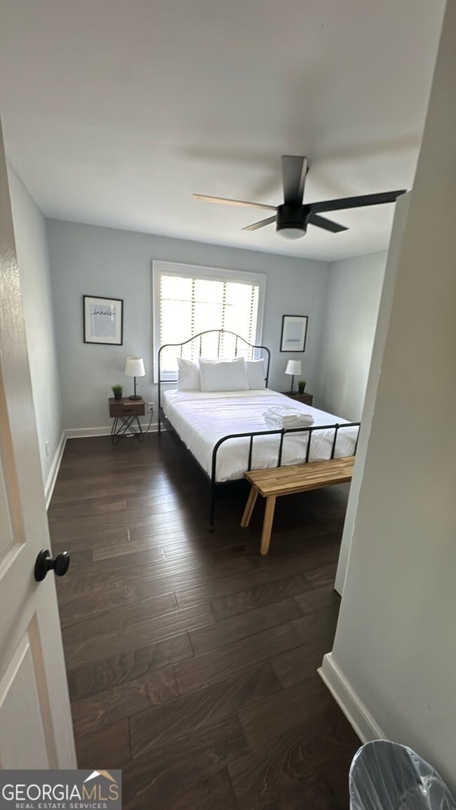 Building Photo - 907 White St SW