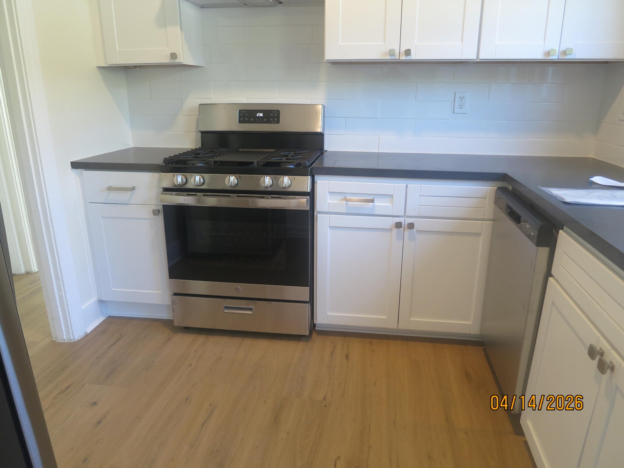 Building Photo - 2045 S Harcourt Ave