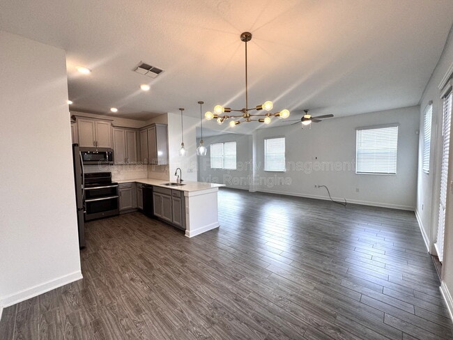 Building Photo - 1256 Payne Stewart Dr