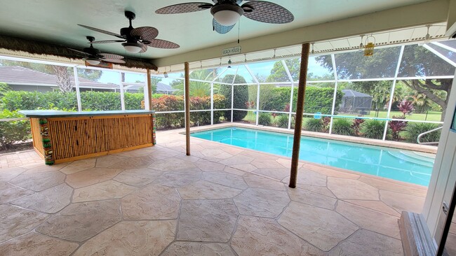 Building Photo - Pristine Pool Home - 3 bed/ 2 bath/ 2 car ...