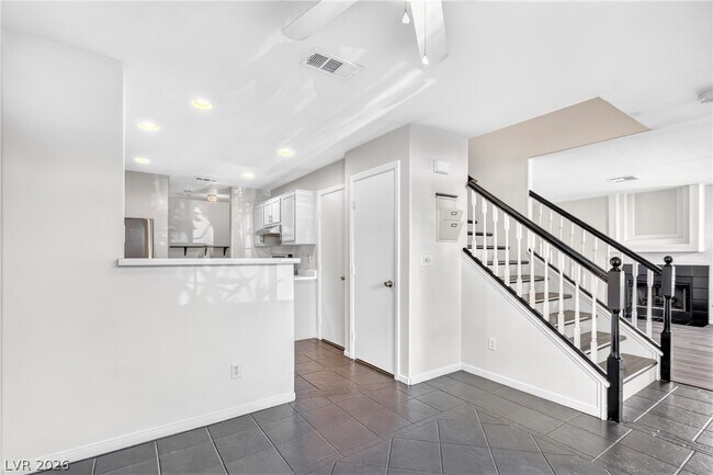 Building Photo - 224 Star Cluster Cir