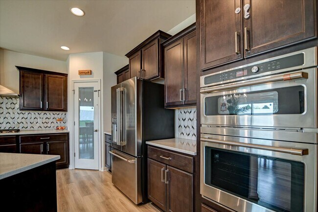 Building Photo - 2583 Dogwood Ln