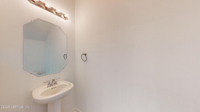 Building Photo - 358 Annies Pl