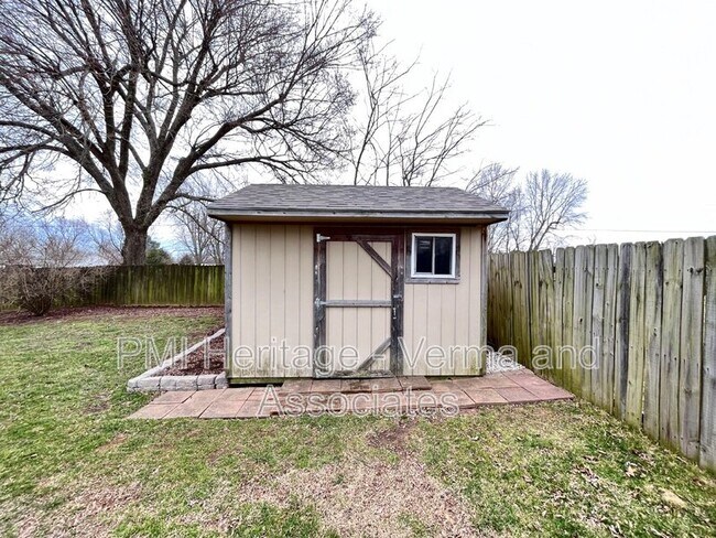 Building Photo - 683 Golden Meadow Ave