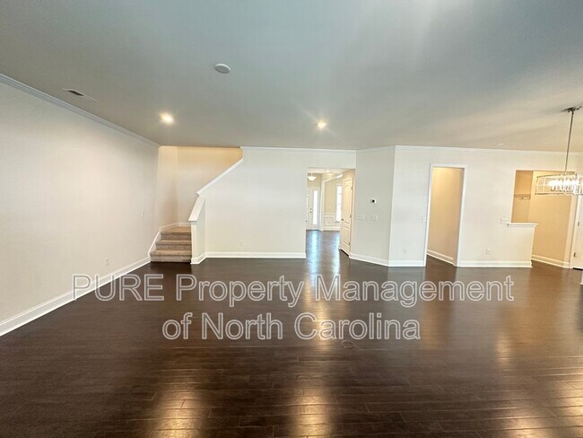 Building Photo - 5302 Tilley Manor Dr