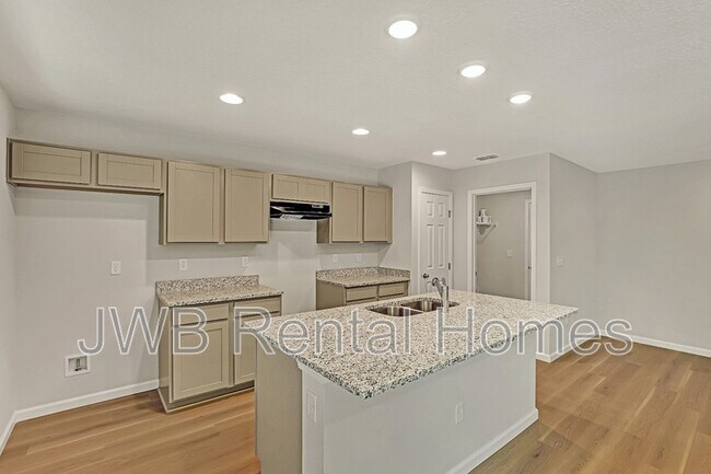 Building Photo - 9137 12th Ave