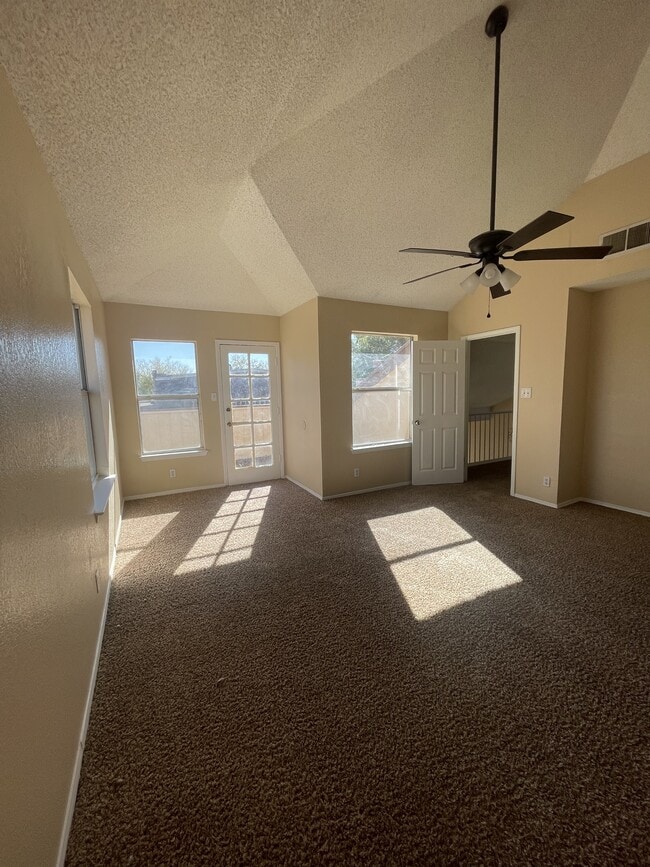 Building Photo - 13928 Pete La Rue Cir