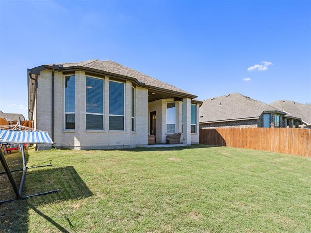 Building Photo - 317 Legna Dr