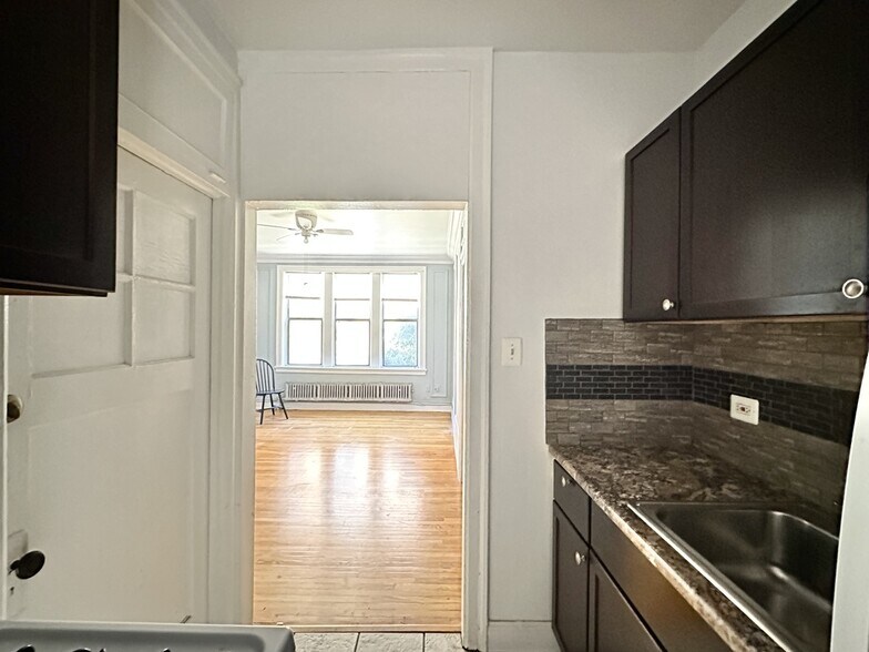 Building Photo - 1369 W Estes Ave