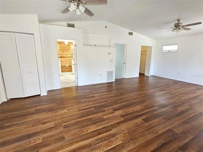 Building Photo - 341 Bayshore Dr