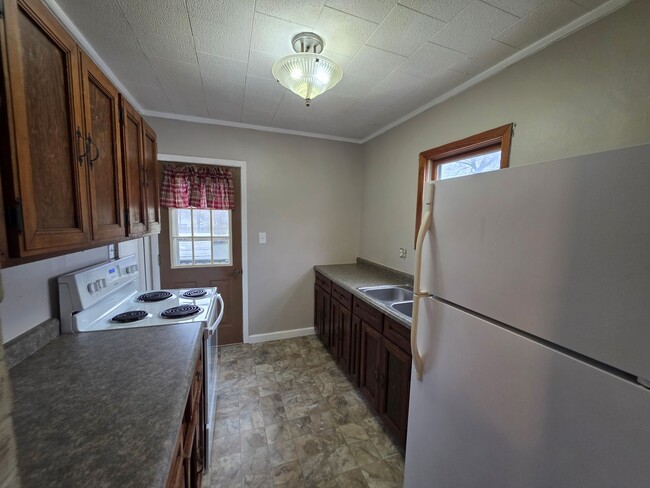 Building Photo - 2 Bed 1 Bath Single Family Home in Wisconsin Rapids