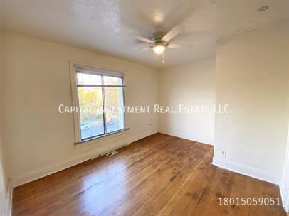 Building Photo - 804 Park St.