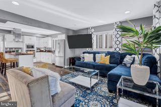 Building Photo - 4909 Fitch Pl NE