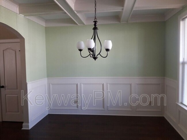 Building Photo - 830 Erika Ln