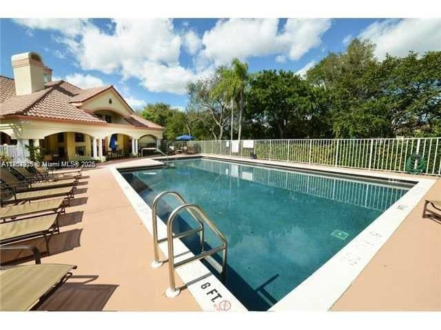Building Photo - 815 Boynton Beach Blvd